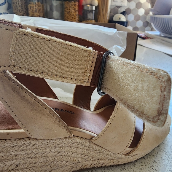 🆕️Lucky Brand Mendona Wedge Sandal - Picture 9 of 16